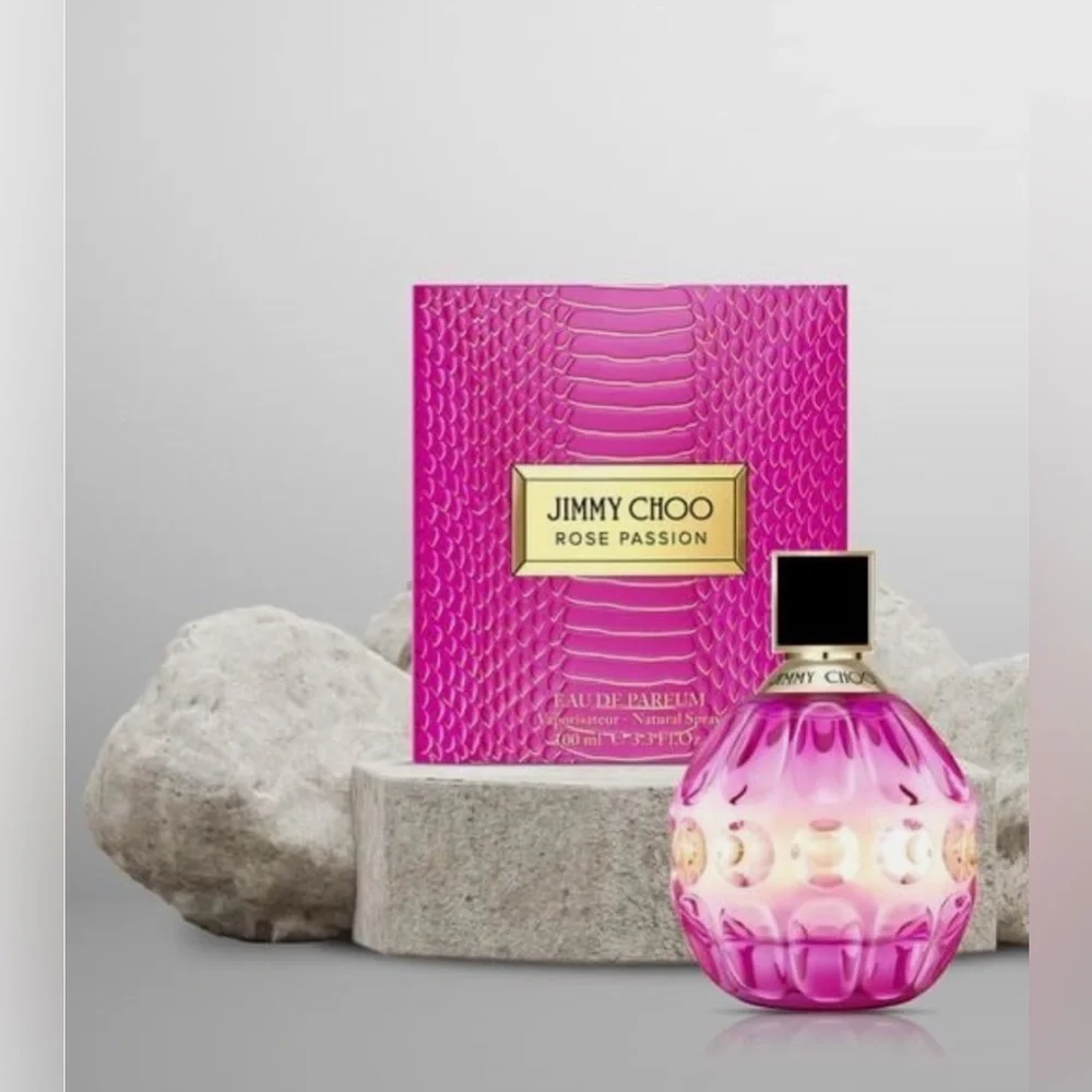 Jimmy Choo Pink Bath & Body Fragrance